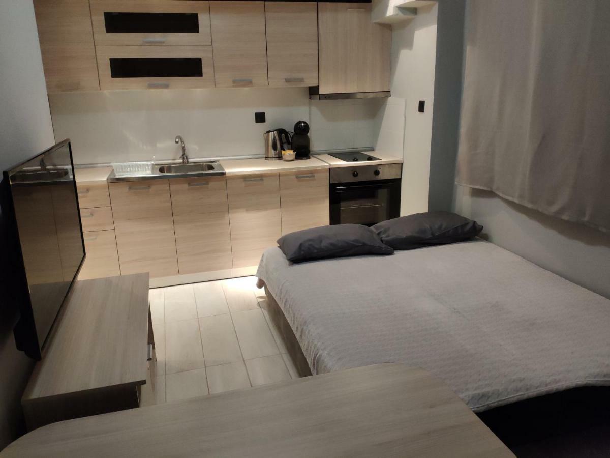 Standard Apartment By Prima Lodging Салоники Экстерьер фото